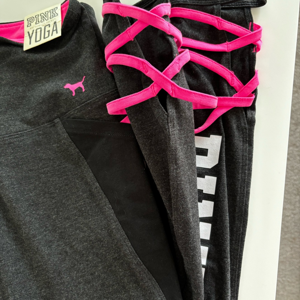 NWT Love pink Victoria’s Secret pocket leggings